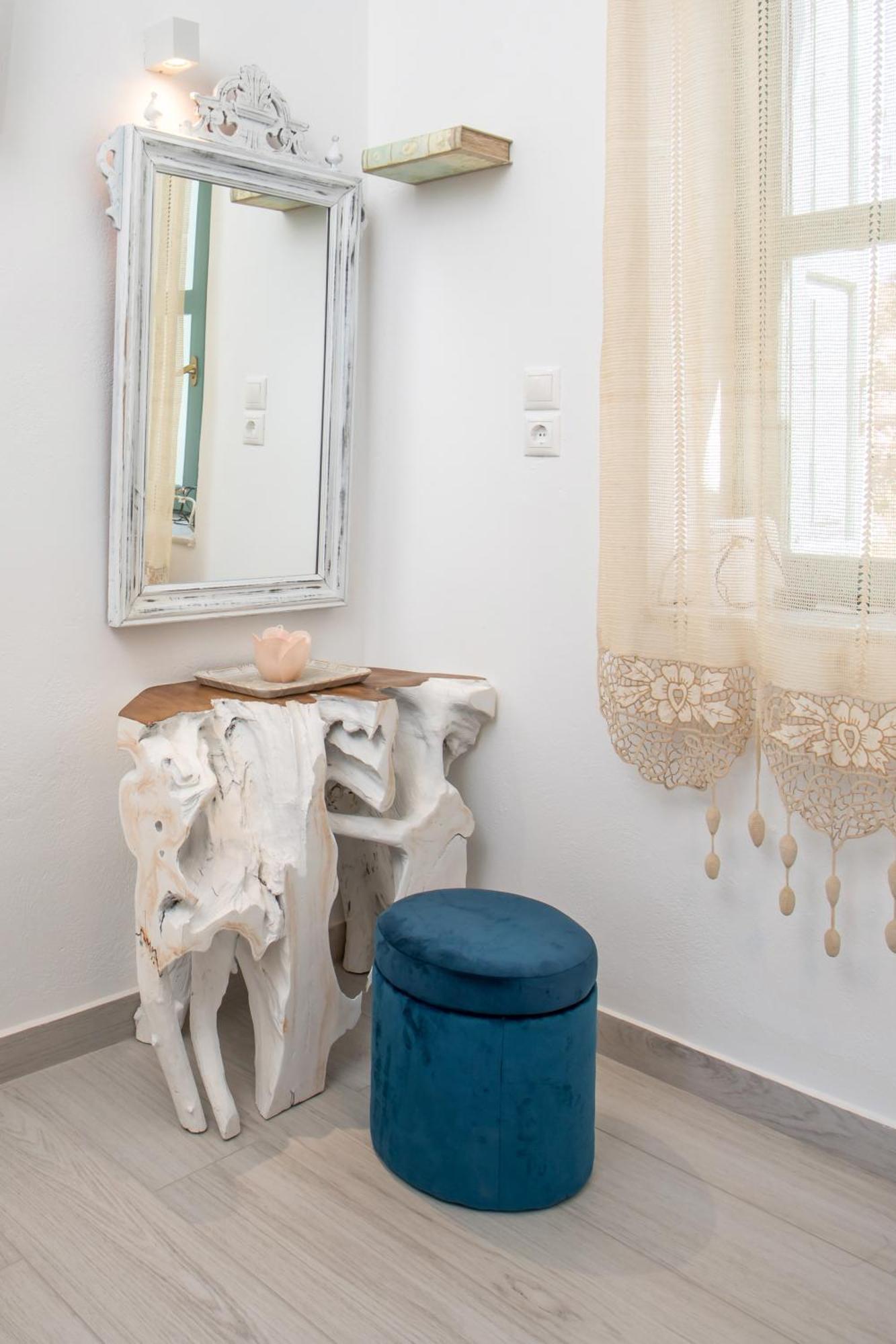 Lady Stamatias House * Chalki Town